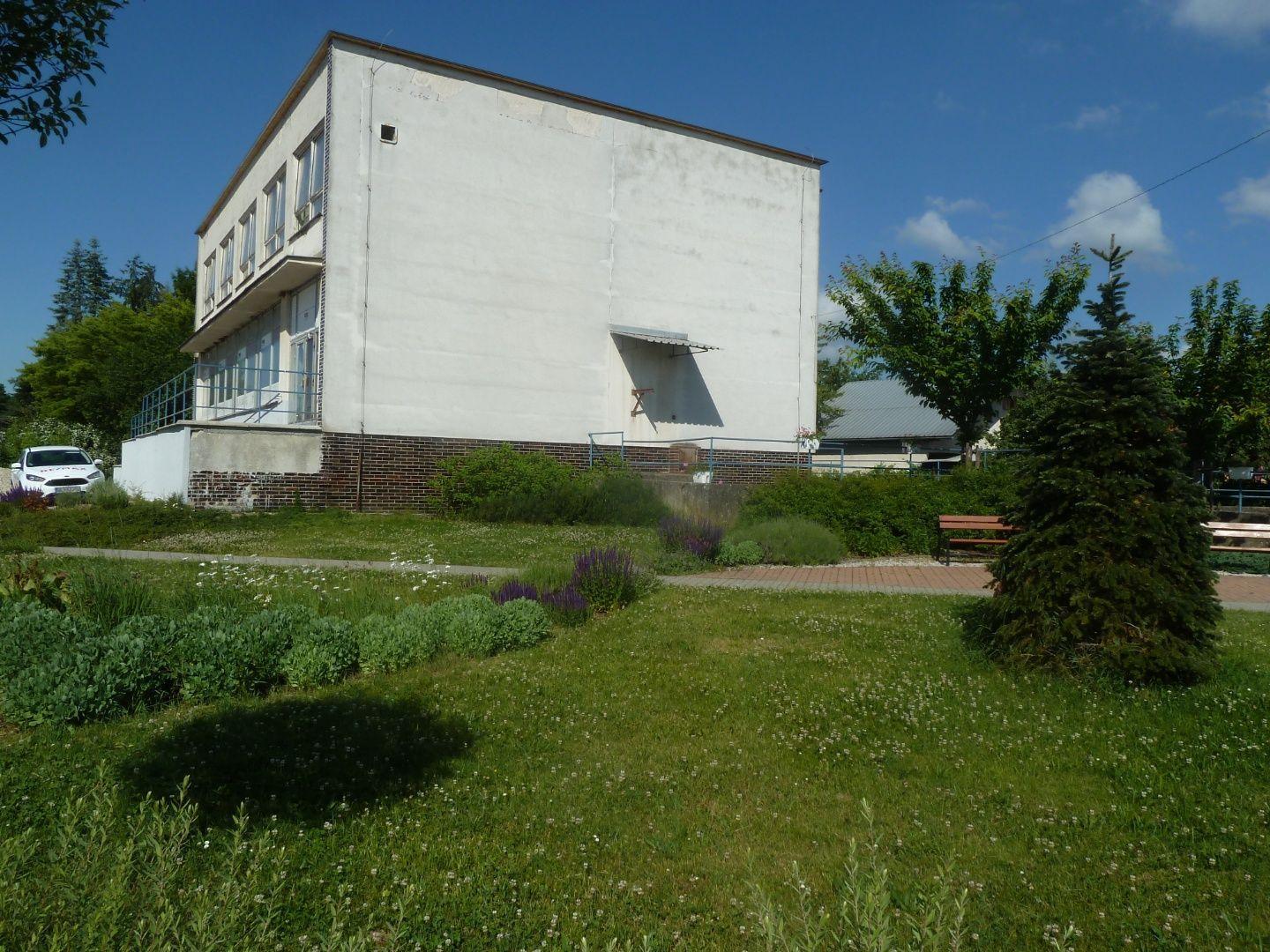 Buďte už vo svojom vlastnom  podnikateľskom priestore Bánovce nad Bebravou - Veľké Chlievany !