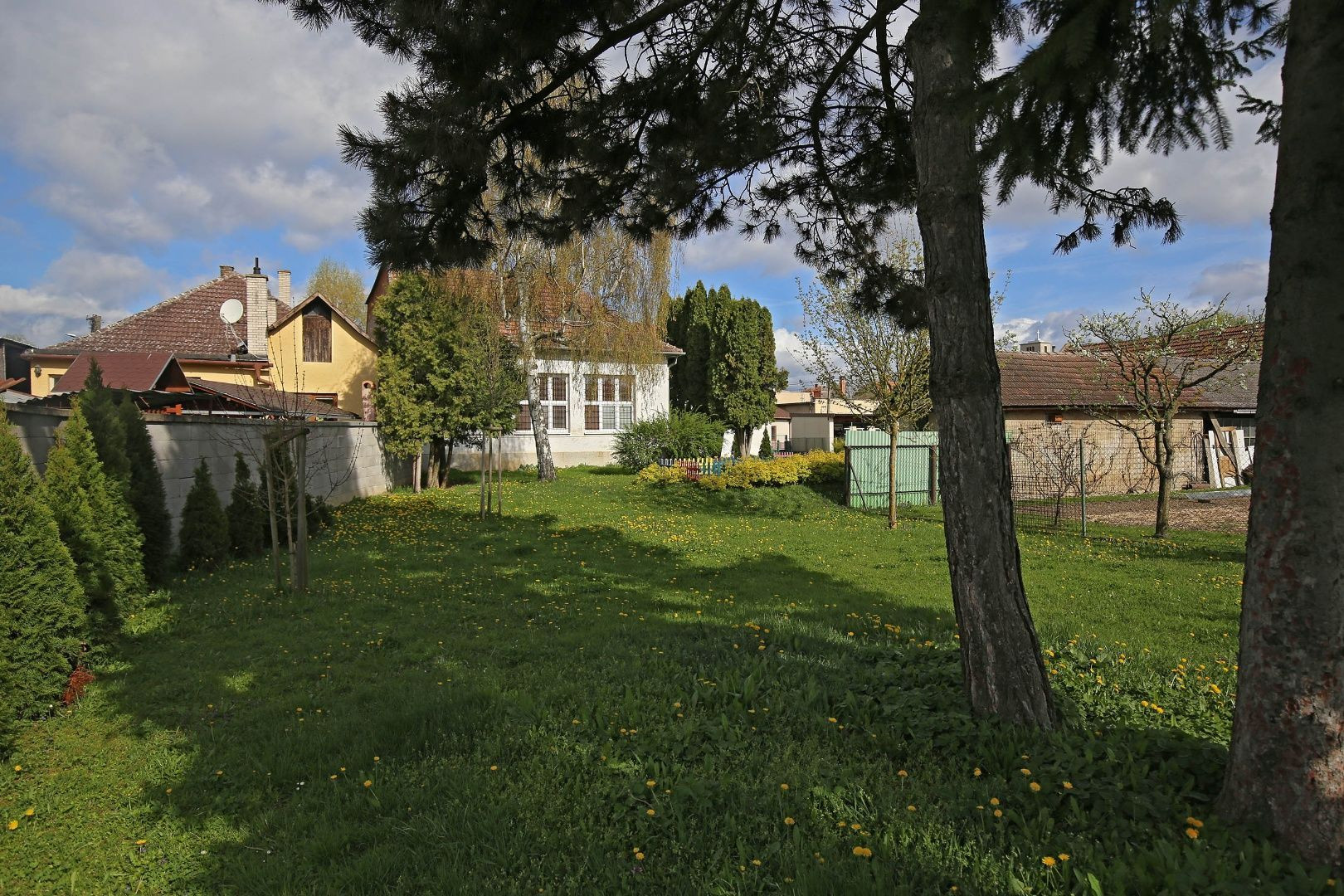 Hľadáte dom v pôvodnom stave s možnosťou rekonštrukcie na bývanie v Bánovciach nad Bebravou?