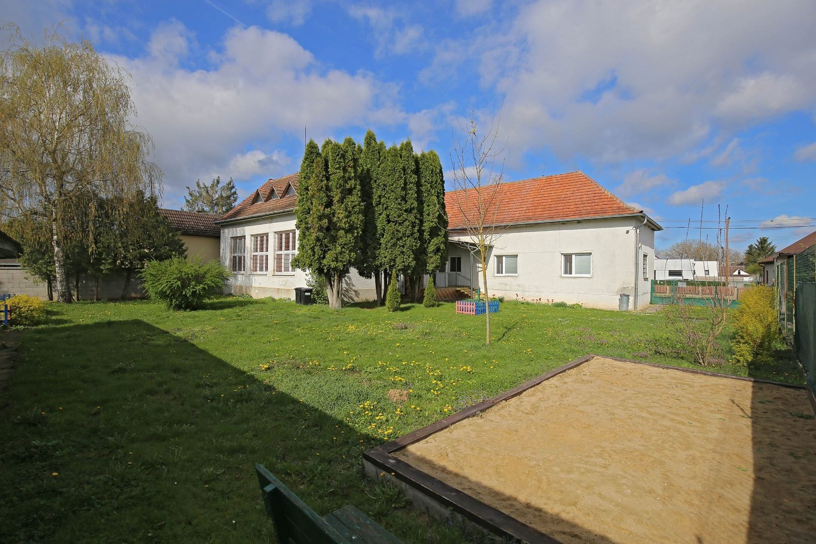 Hľadáte dom v pôvodnom stave s možnosťou rekonštrukcie na bývanie v Bánovciach nad Bebravou?