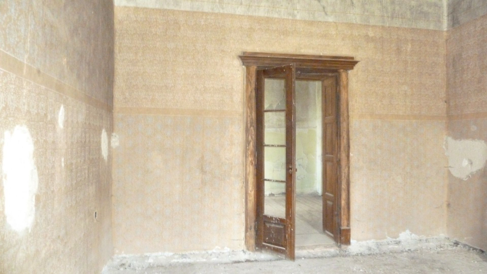 Kaštieľ v srdci malebnej prírody - na predaj idylické sídlo s rozsiahlym pozemkom