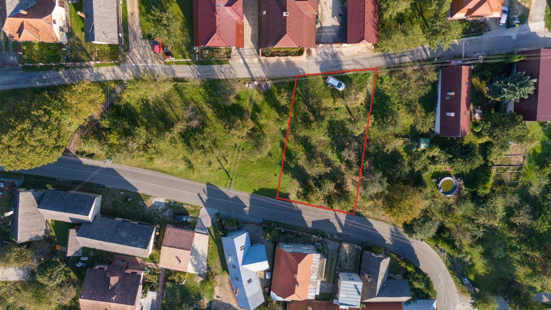 Pozemok na bývanie v podhorí – ideálne pre váš nový dom-chalupu!