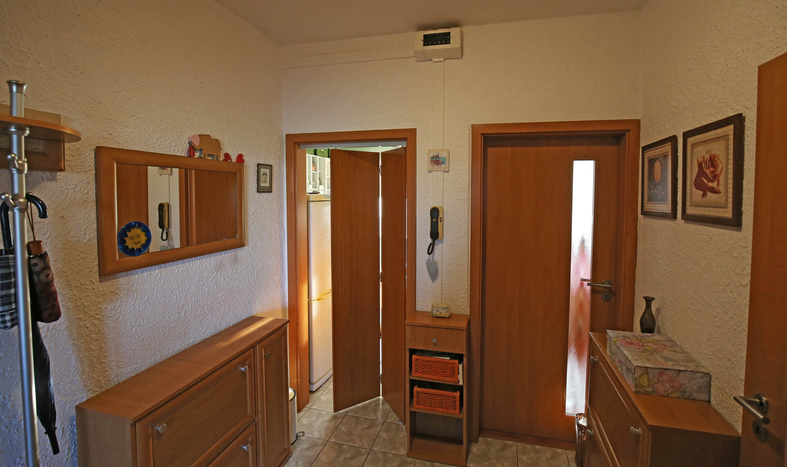 Nadčasový 2-izbový byt na Dubničke – stačí si vziať osobné veci!