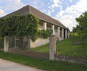 Hľadáte  vidiecky domček na bývanie-rekreačné účely?