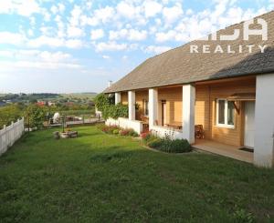 Hľadáte  vidiecky domček na bývanie-rekreačné účely?