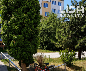 Svetlý 1-izbový byt  kompletne zariadený – ideálne štartovacie bývanie alebo skvelá investícia na prenájom!