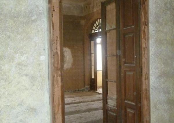 Kaštieľ v srdci malebnej prírody - na predaj idylické sídlo s rozsiahlym pozemkom