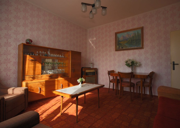 R E Z E R V O V A N É !!!   Hľadáte bývanie v rodinnom dome v širšom centre Bánoviec nad Bebravou?