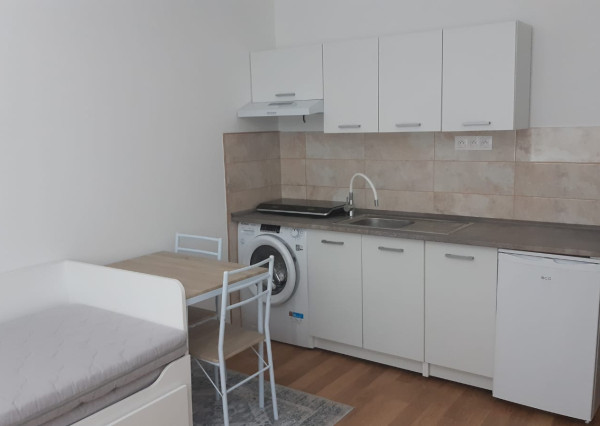 Prenájom  kompletne zariadenej garsónky