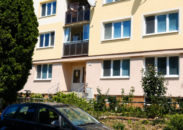 Svetlý 1-izbový byt  kompletne zariadený – ideálne štartovacie bývanie alebo skvelá investícia na prenájom!
